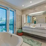 Due - Beautiful Apartment *